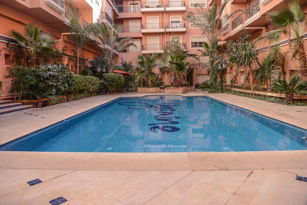 Apartment Beautiful, Great Equipped 122 M Near Majorelle Garden And Gueliz With Pool Views And A Large Balcony And Terrace Marrakesch