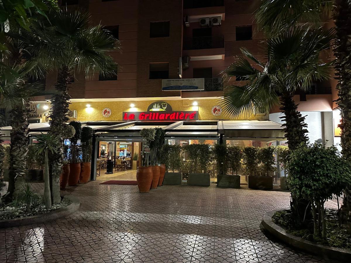 Beautiful, Great Equipped 122 M Near Majorelle Garden And Gueliz With Pool Views And A Large Balcony And Terrace * Marrakesch