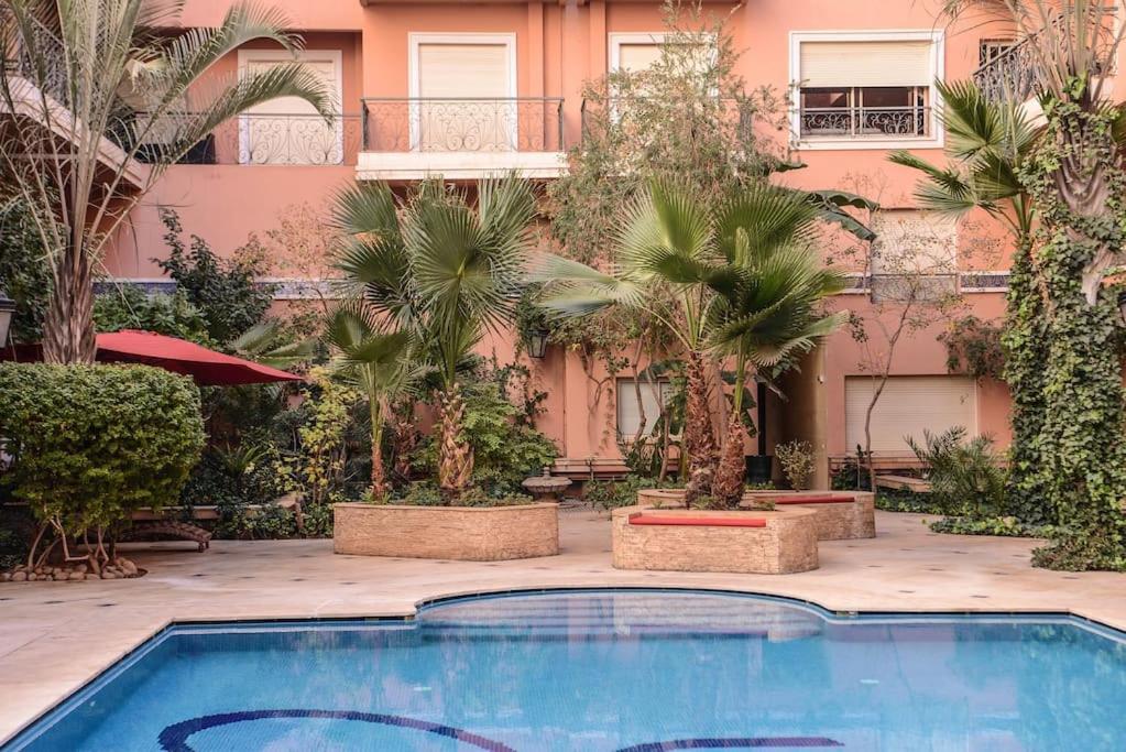Beautiful, Great Equipped 122 M Near Majorelle Garden And Gueliz With Pool Views And A Large Balcony And Terrace Appartamento
