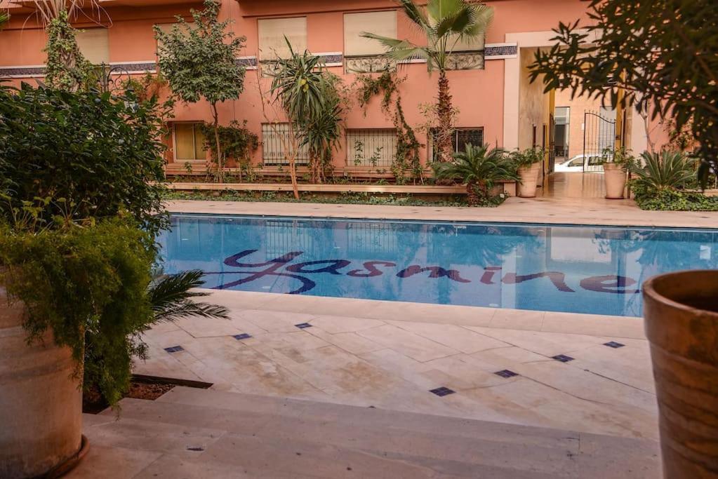 Beautiful, Great Equipped 122 M Near Majorelle Garden And Gueliz With Pool Views And A Large Balcony And Terrace Appartamento *