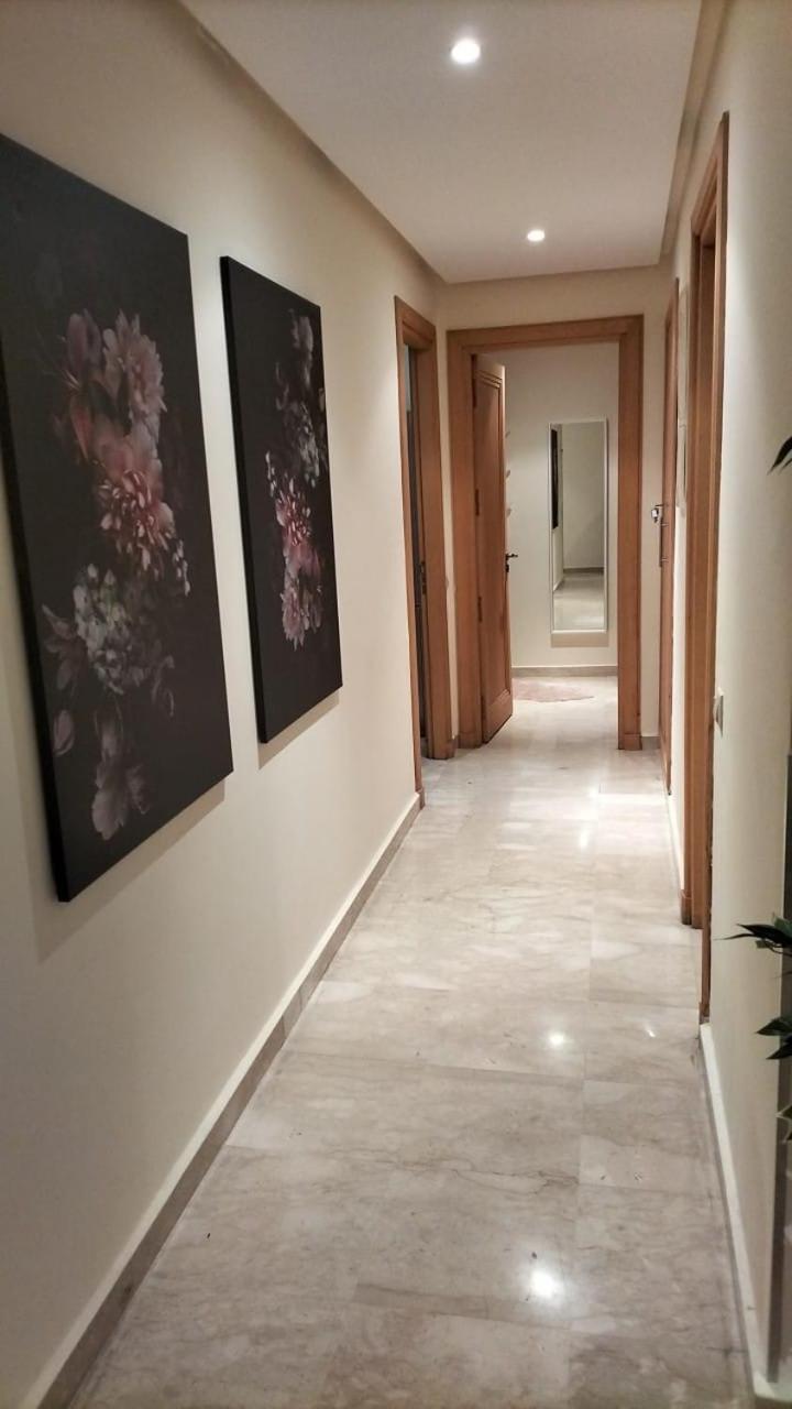 Appartamento Beautiful, Great Equipped 122 M Near Majorelle Garden And Gueliz With Pool Views And A Large Balcony And Terrace