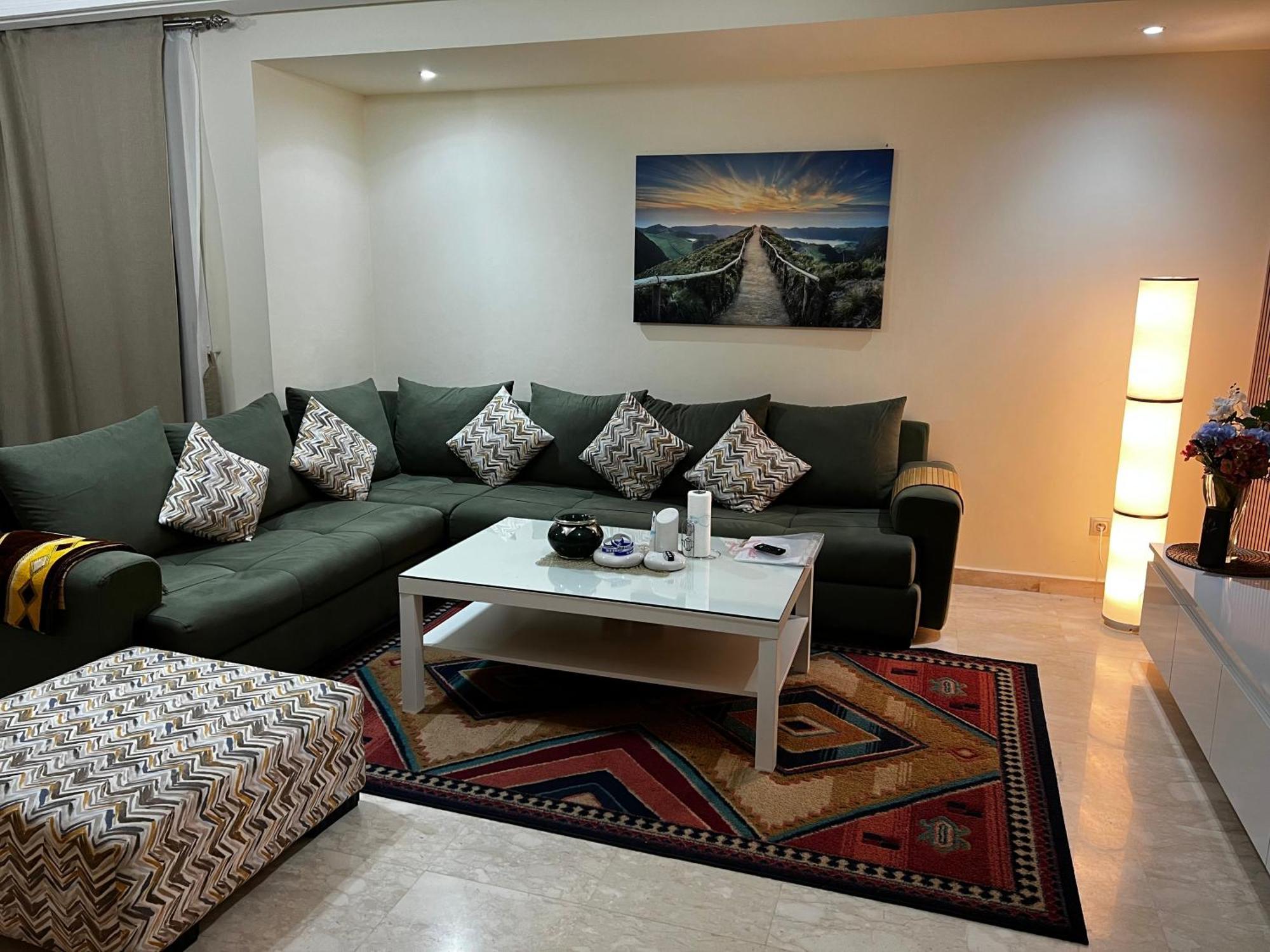 Appartamento Beautiful, Great Equipped 122 M Near Majorelle Garden And Gueliz With Pool Views And A Large Balcony And Terrace Marrakesh